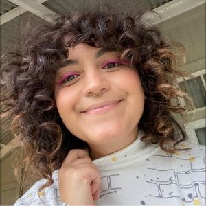 Meet your Posher, Eleni